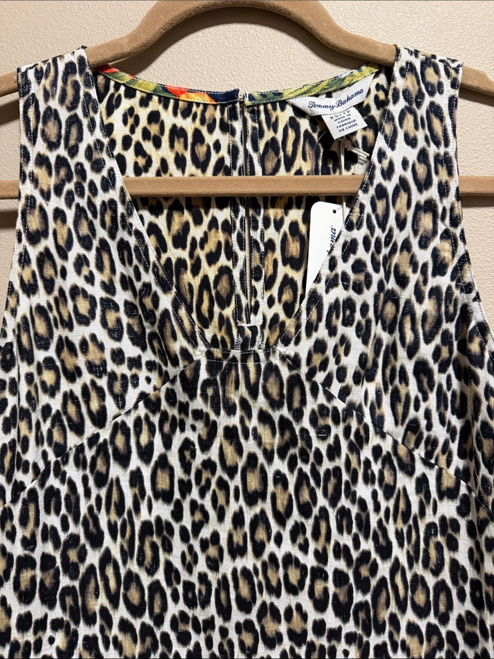 Tommy Bahama Cat’s Meow Shift Dress - Picture 4 of 9